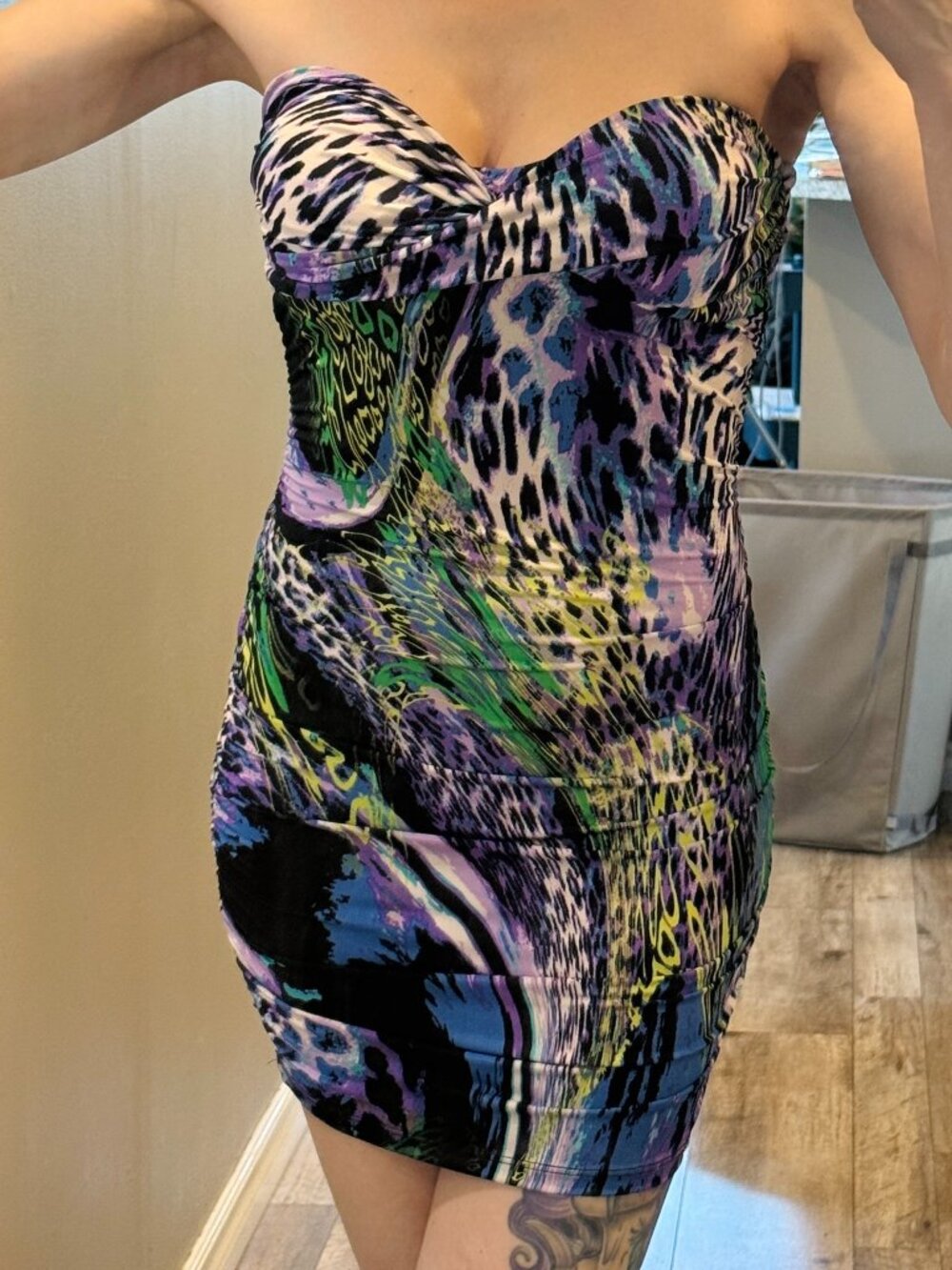 Symphony - XS - electric jungle print body con halter dress - EUC - XS